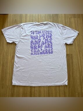 Pastel Lavender Graphic Tee with Mountain Print and Motivational Back